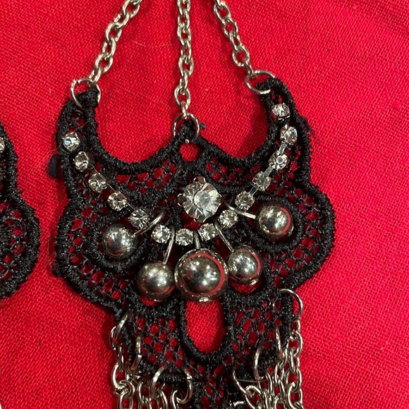 Lovely Black and Crystal Earrings - Picture 3 of 7
